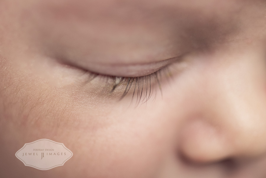 Baby eyelashes | Jewel Images Bend, Oregon Newborn Photographer www.jewel-images.com #newborn #photography #newbornphotographer #jewelimages