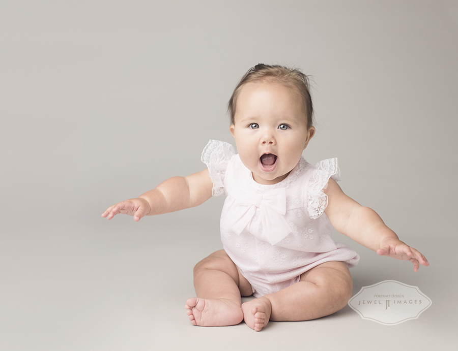 I'm 6 months old! | Jewel Images Bend, Oregon Newborn Photographer www.jewel-images.com #newborn #photography #newbornphotographer #jewelimages