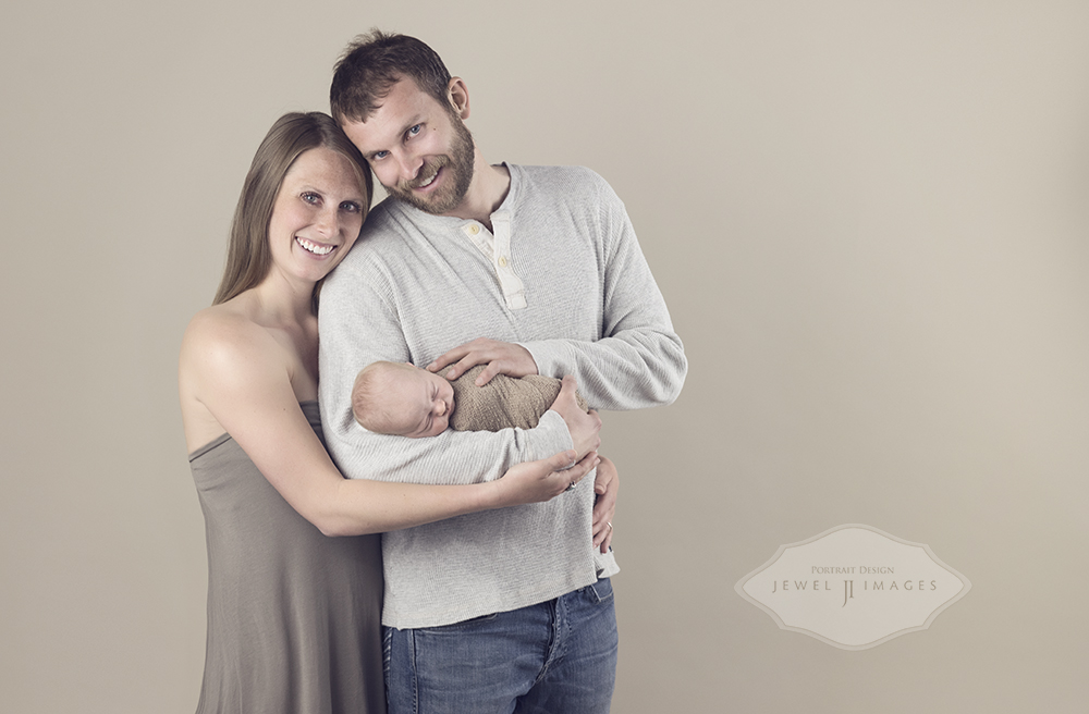 Joy, family, new beginnings | Jewel Images Bend, Oregon www.jewel-images.com #newbornphotography #babyphotos #jewelimages