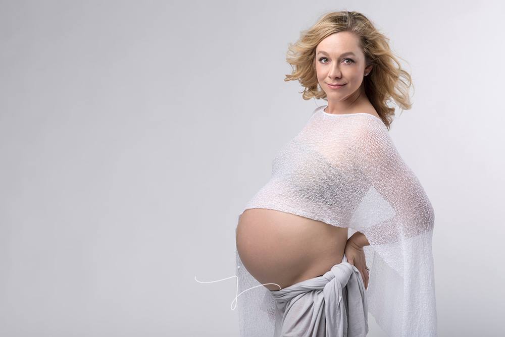 Maternity photo, beauty | Jewel Images, Julia Kelleher, Newborn Photographer Bend, Oregon