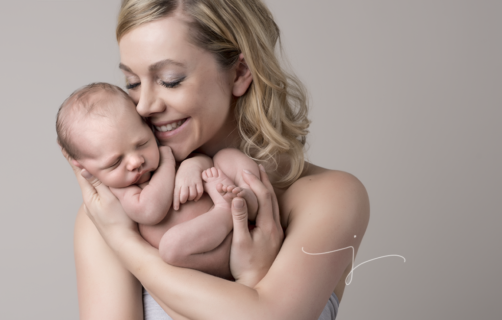 Mother and Newborn baby | Jewel Images Julia Kelleher Bend, Oregon